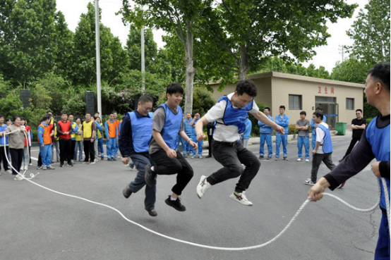 康宁特公司举办“迎五一·展风采”趣味运动会(1)487.png