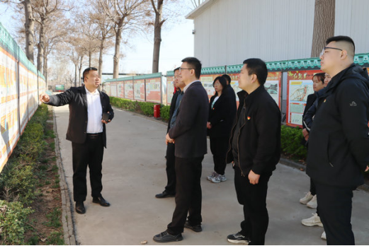 20260404清明祭英烈,海螺新材各单位缅怀革命先烈 汲取奋进力量(1)193.png